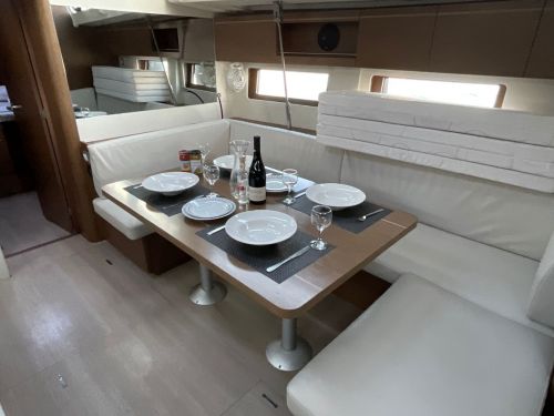 Beneteau Oceanis 51.1