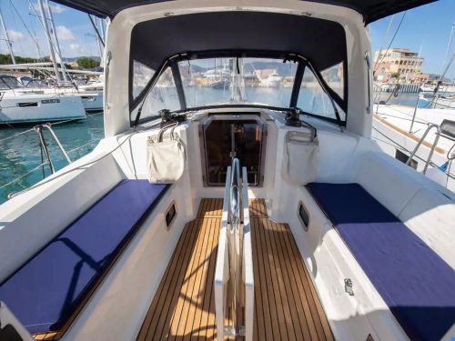 Beneteau Oceanis 35.1