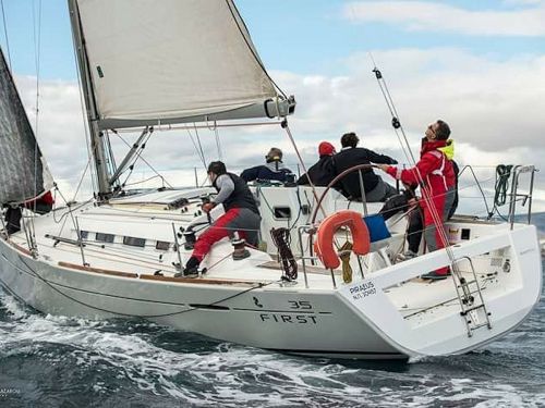 Beneteau First 35