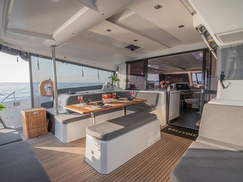 Fountaine Pajot Astrea 42