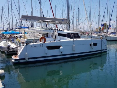 Fountaine Pajot Astrea 42