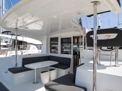 Lagoon 40