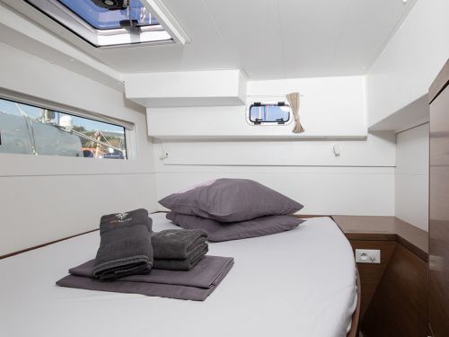 Lagoon 40