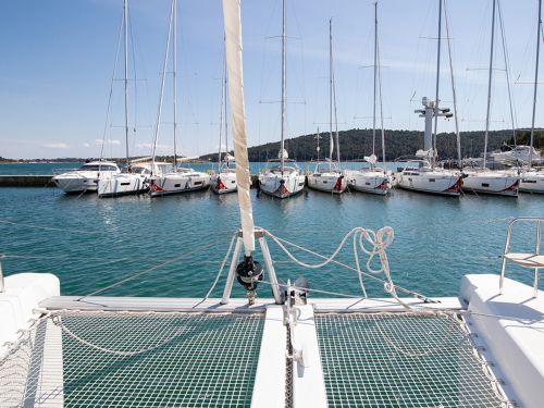 Lagoon 40