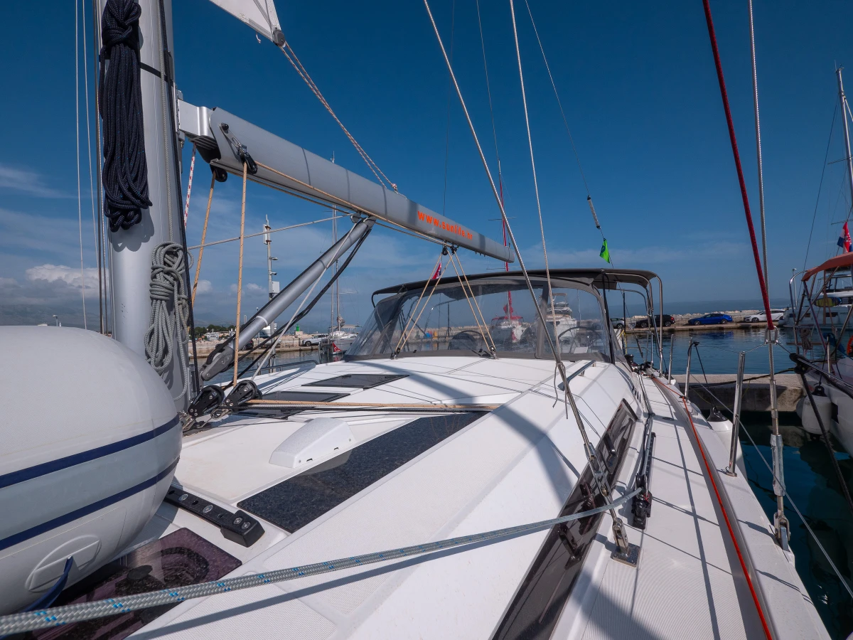 Beneteau Oceanis 46.1