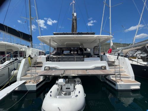 Fountaine Pajot Aura 51