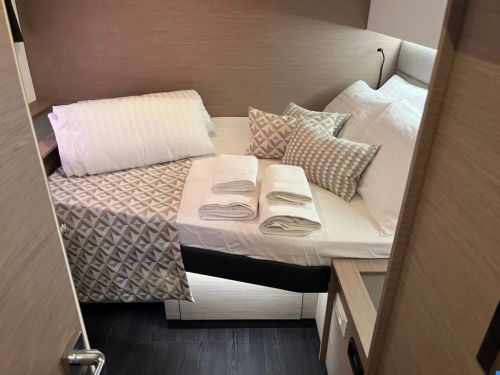 Fountaine Pajot Aura 51