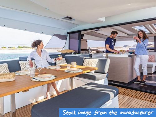 Fountaine Pajot Aura 51