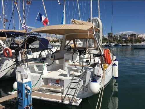 Beneteau Oceanis 38.1