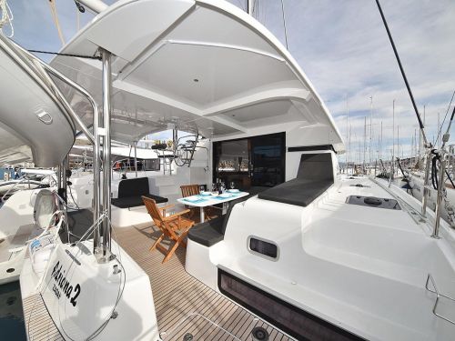Lagoon 42