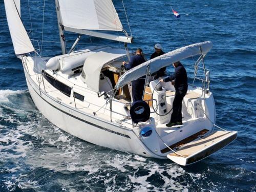 Bavaria 33