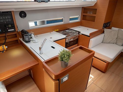 Sun Odyssey 410