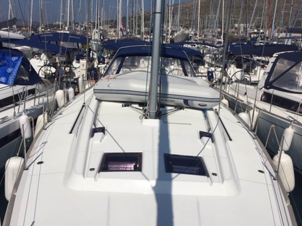 Beneteau Oceanis 48