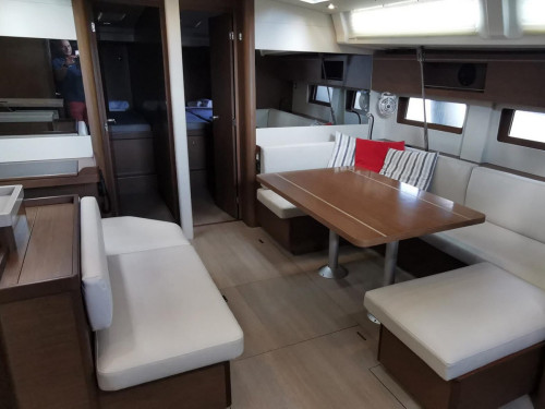 Beneteau Oceanis 51.1