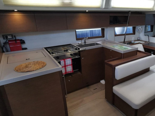 Beneteau Oceanis 51.1