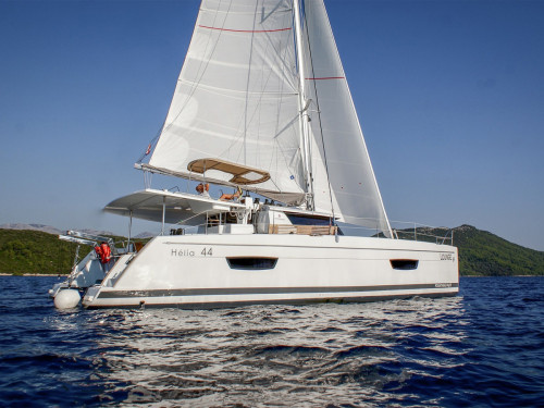 Fountaine Pajot Helia 44