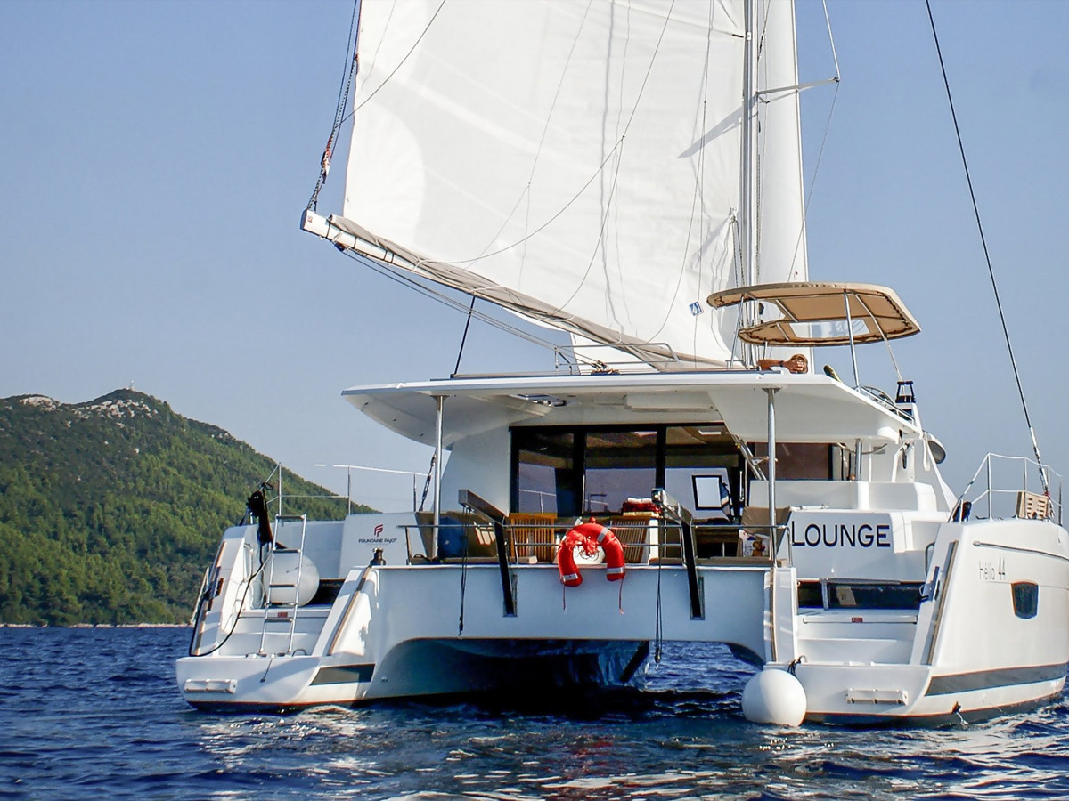 Fountaine Pajot Helia 44