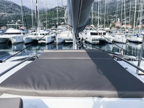 Fountaine Pajot Helia 44