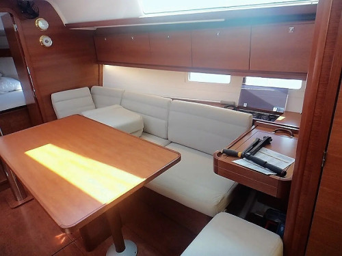Dufour 382 GL