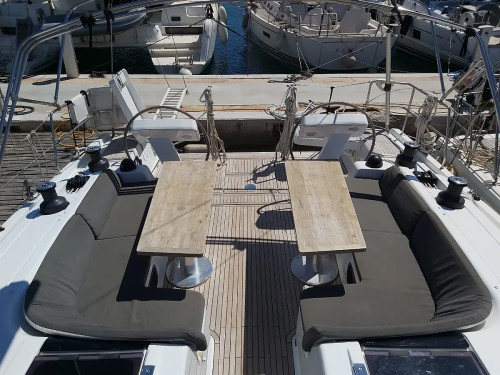 Hanse 508