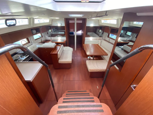 Beneteau Oceanis 51.1