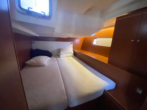 Beneteau Oceanis 51.1