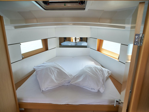 Oceanis 38.1