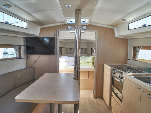 Oceanis 38.1