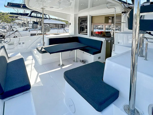 Lagoon 40