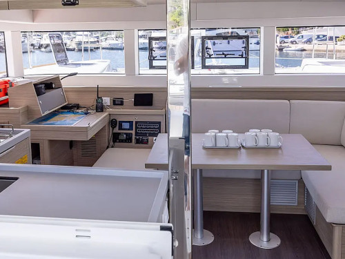 Lagoon 40