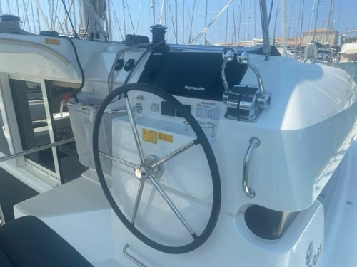 Lagoon 40