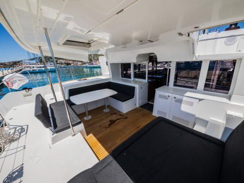 Lagoon 450