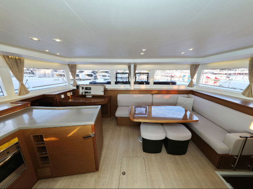 Lagoon 450