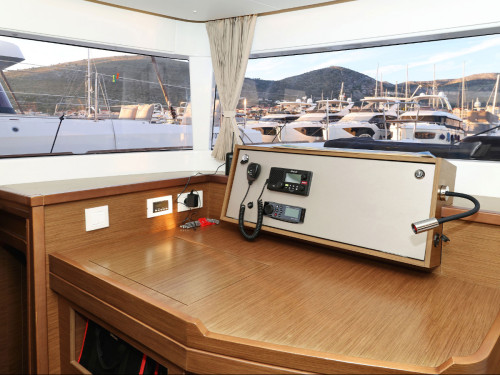 Lagoon 450