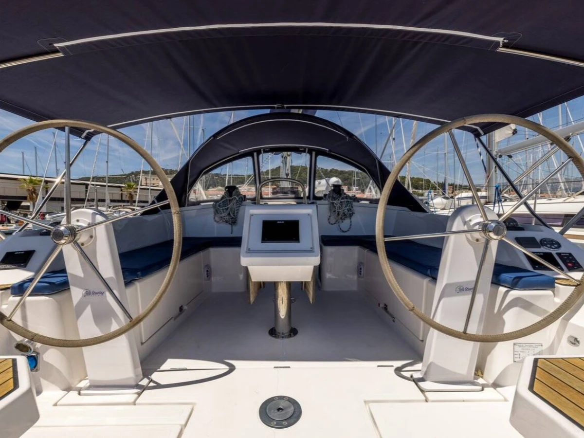 Bavaria C42