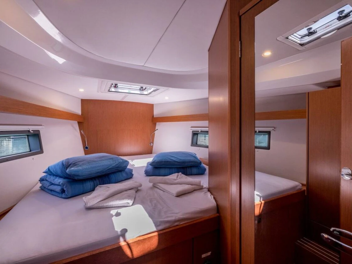 Bavaria C42