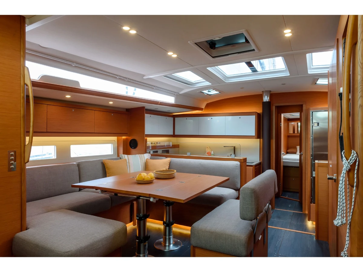 Hanse 508