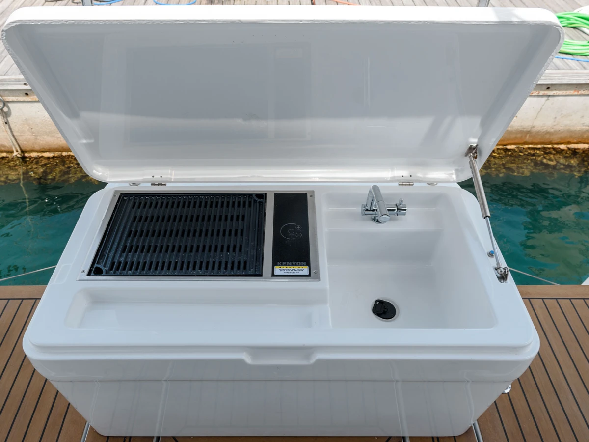 Hanse 508