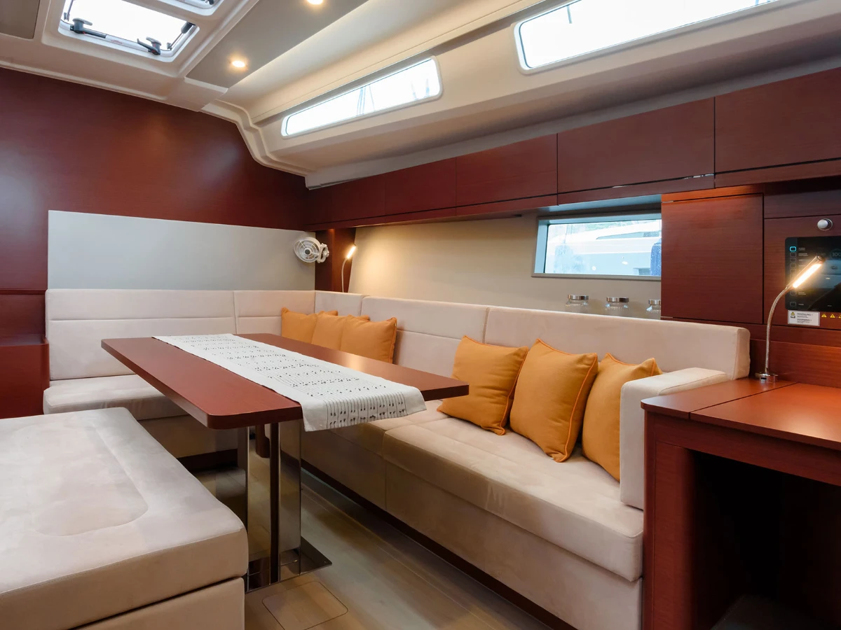 Hanse 508