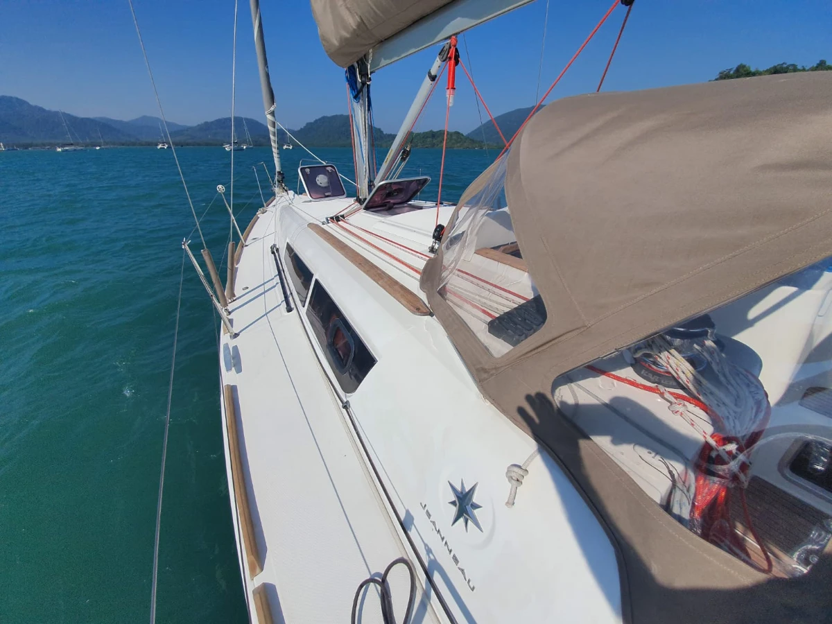 Sun Odyssey 33i