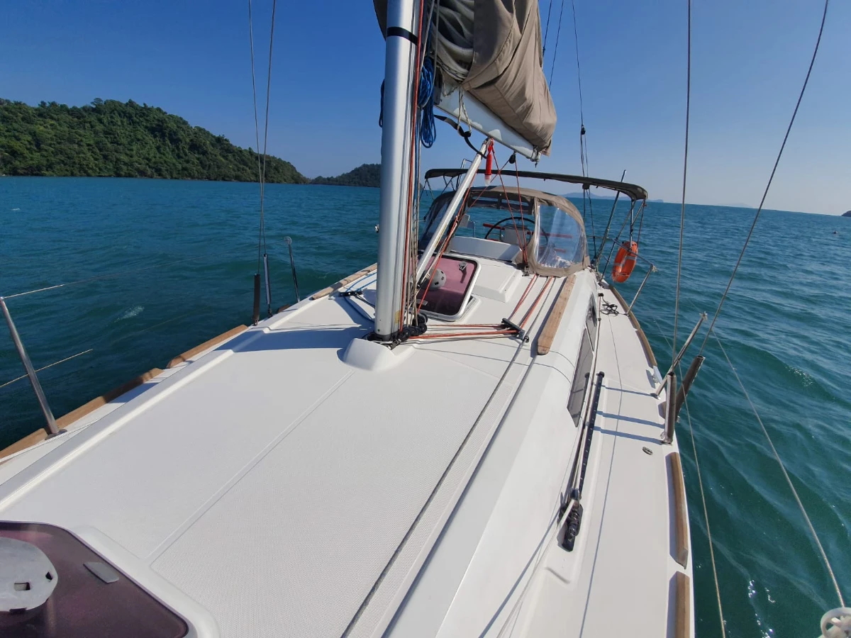 Sun Odyssey 33i
