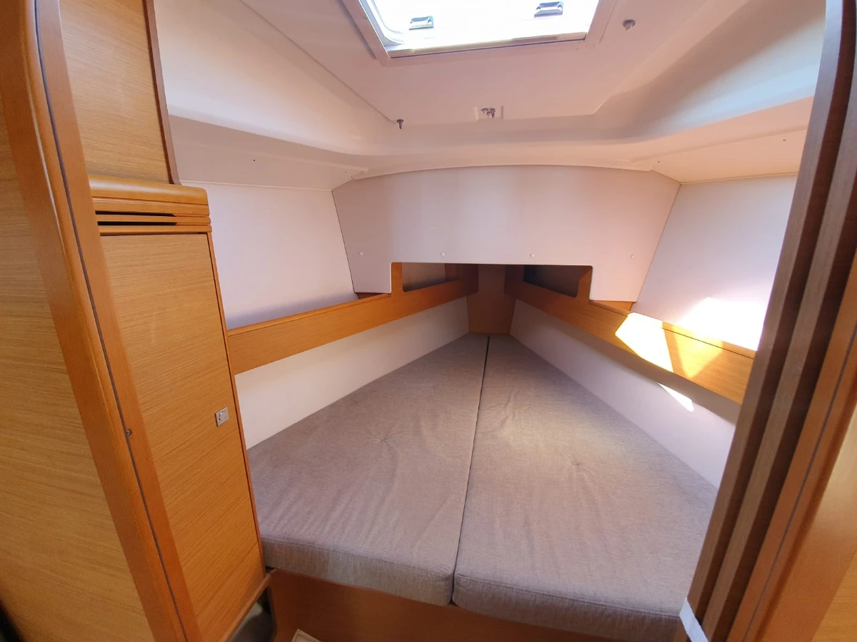 Sun Odyssey 33i