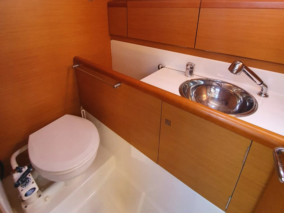 Sun Odyssey 33i