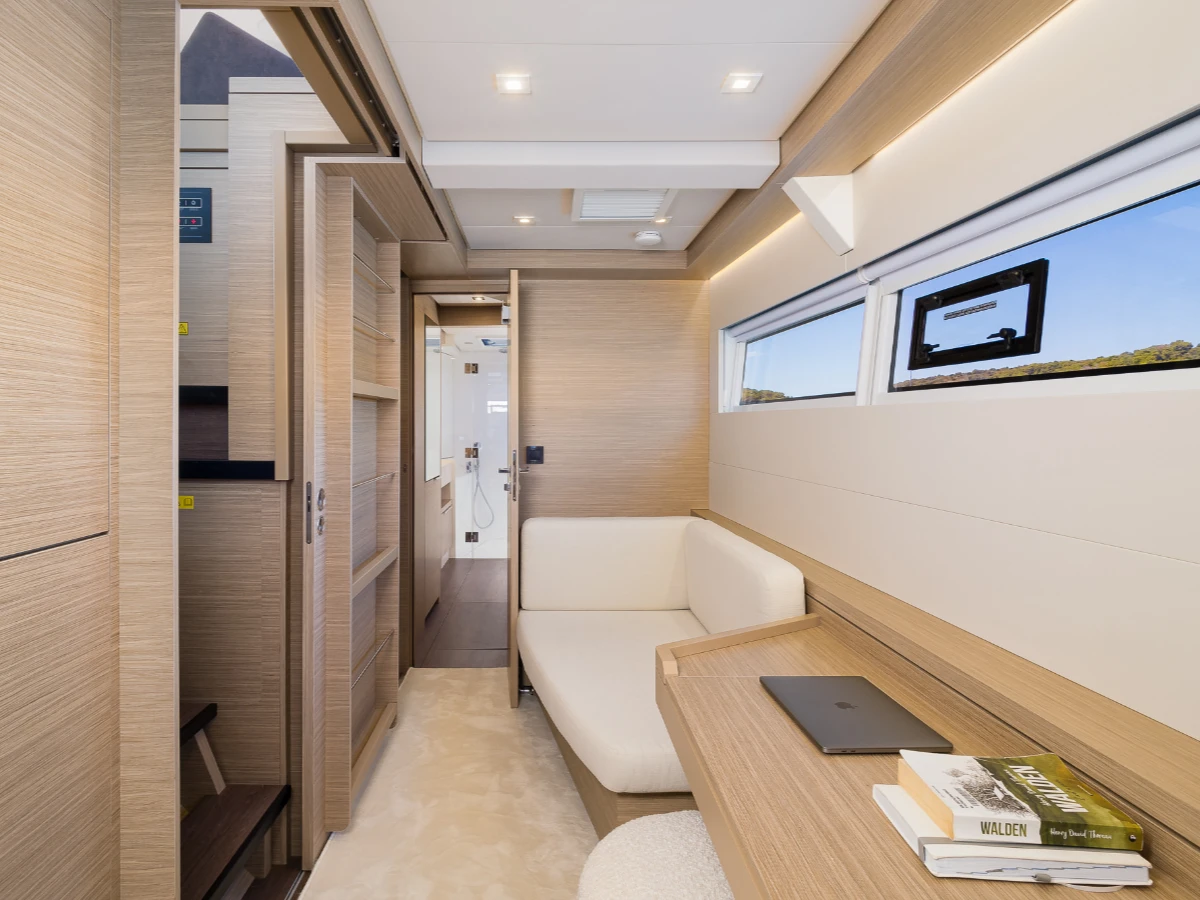 Lagoon 51