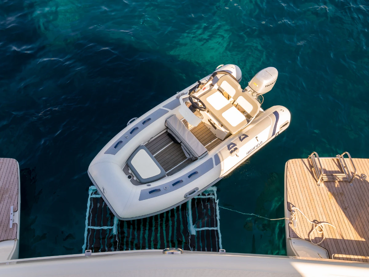 Lagoon 51