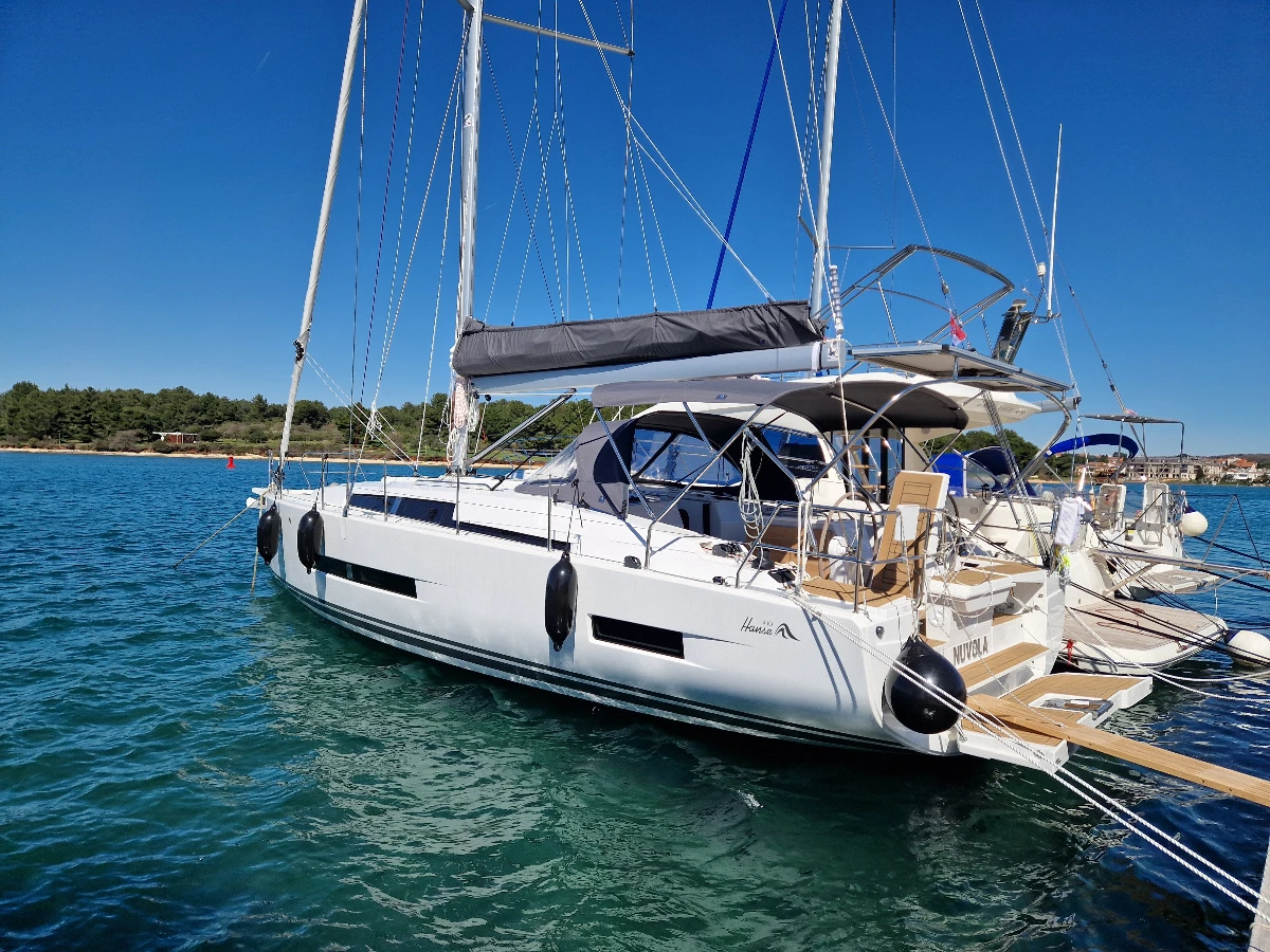 Hanse 410