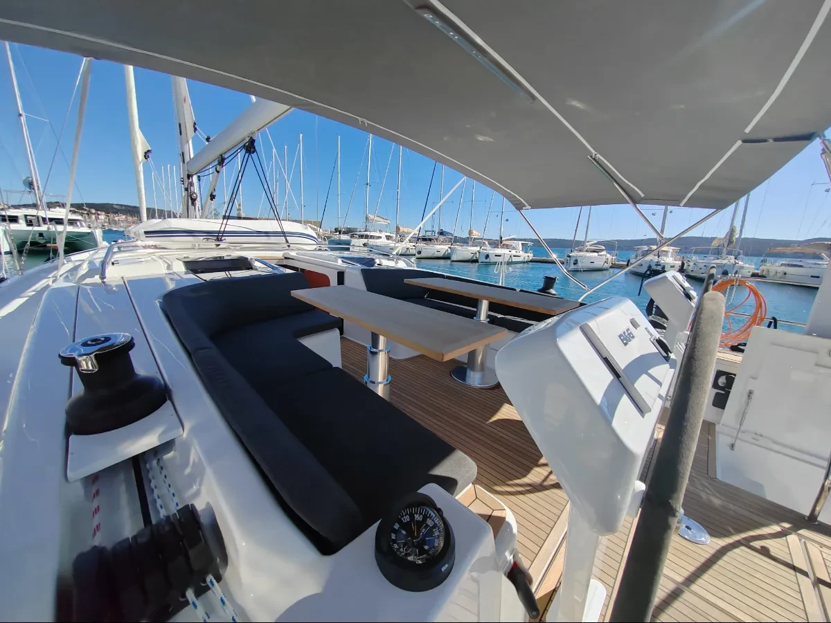Hanse 508