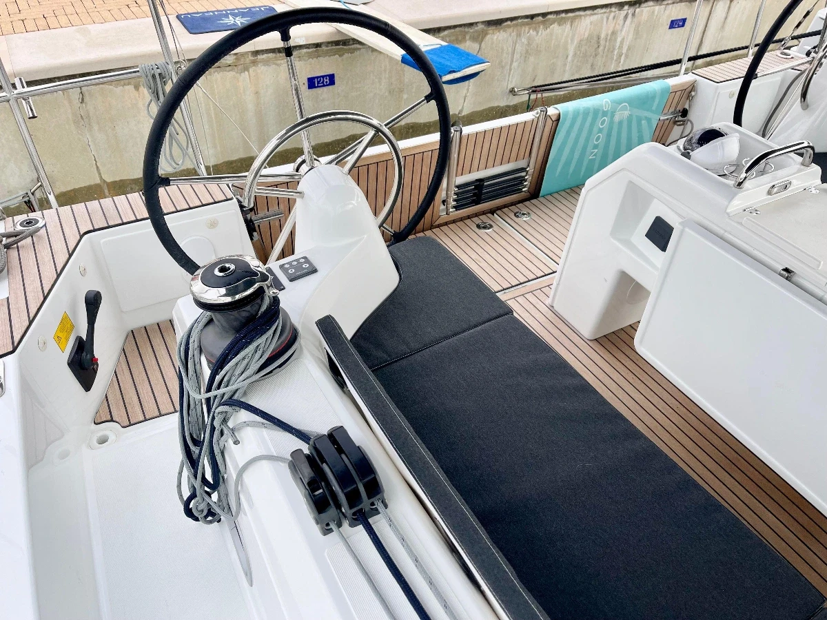 Sun Odyssey 410