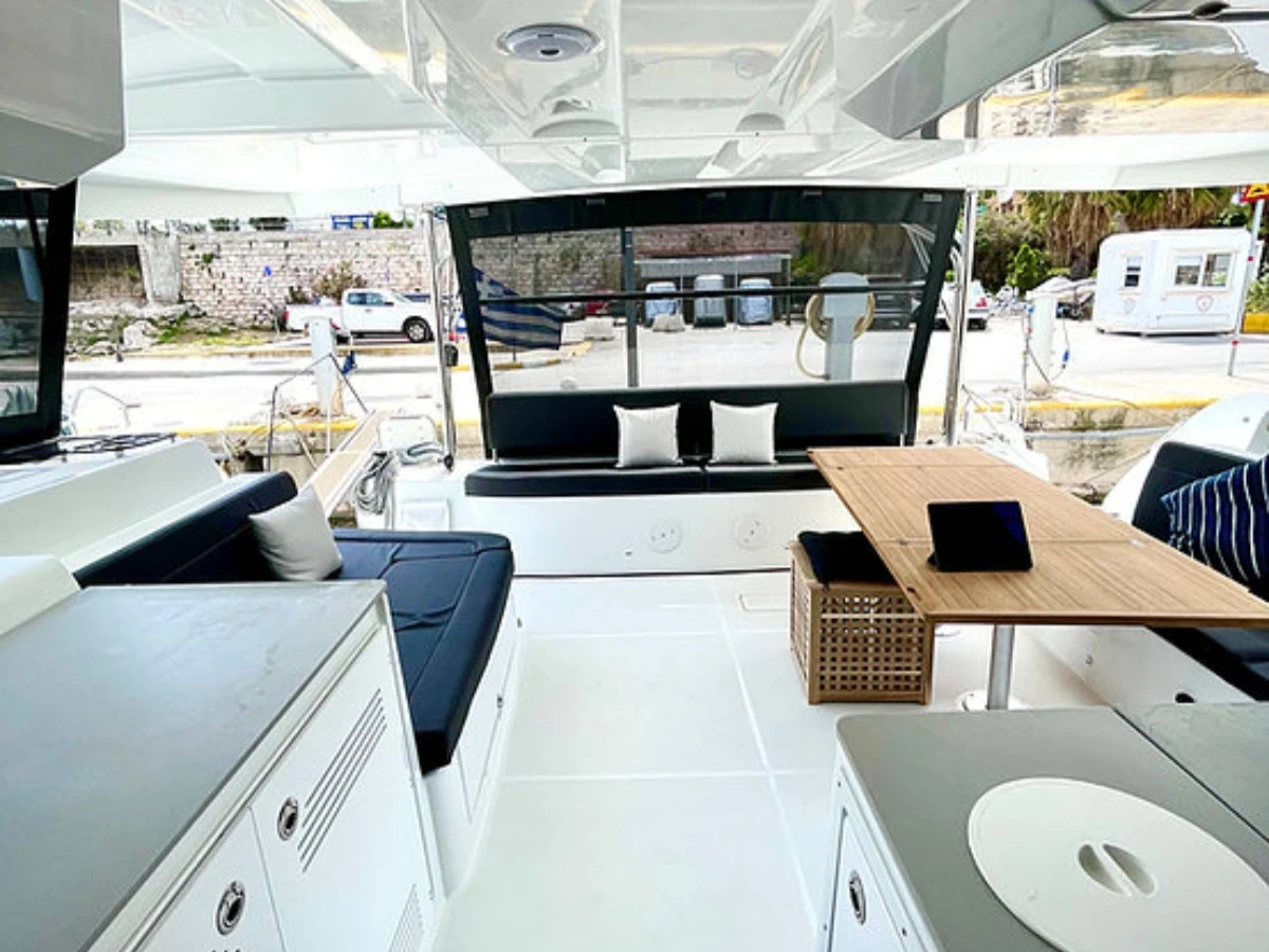 Lagoon 46
