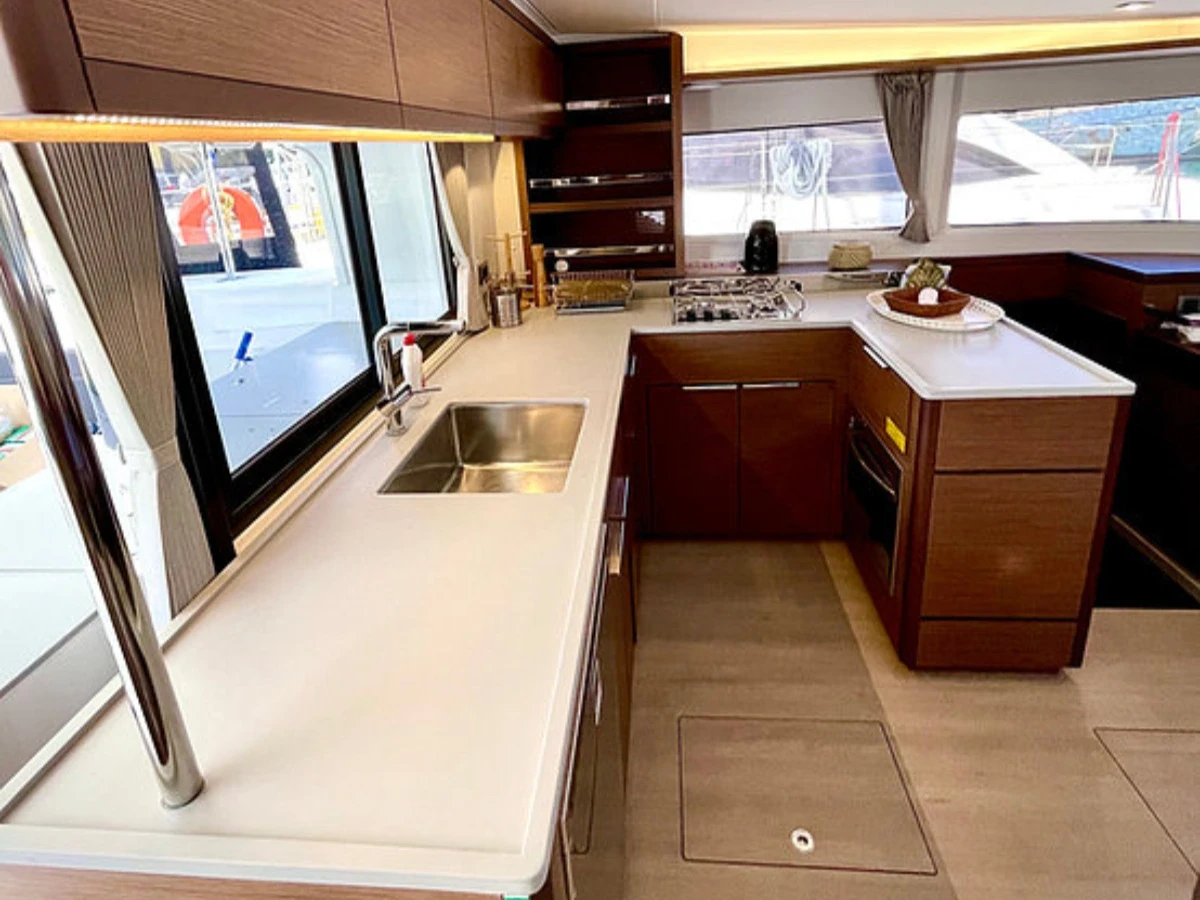 Lagoon 46